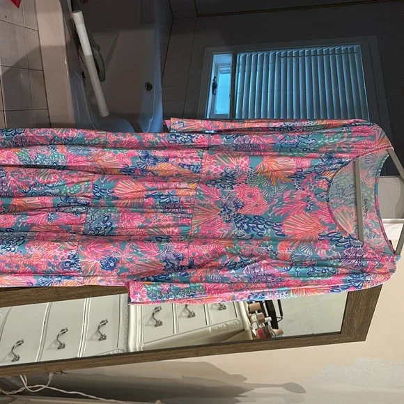 Lilly Pulitzer Vibrant Floral Dress - Picture 2 of 3